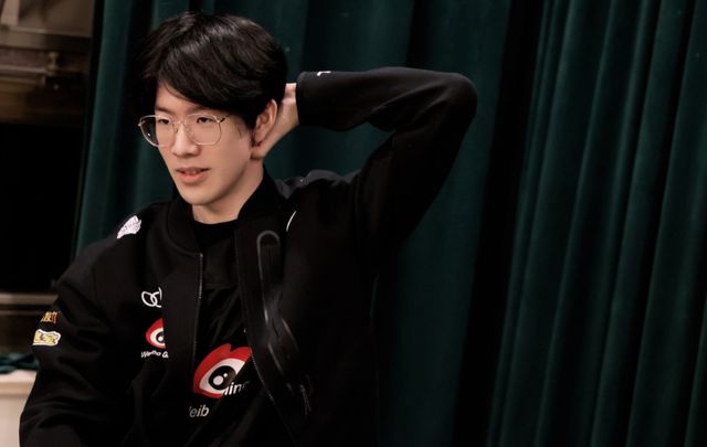 他在亚洲舞 他在亚洲舞