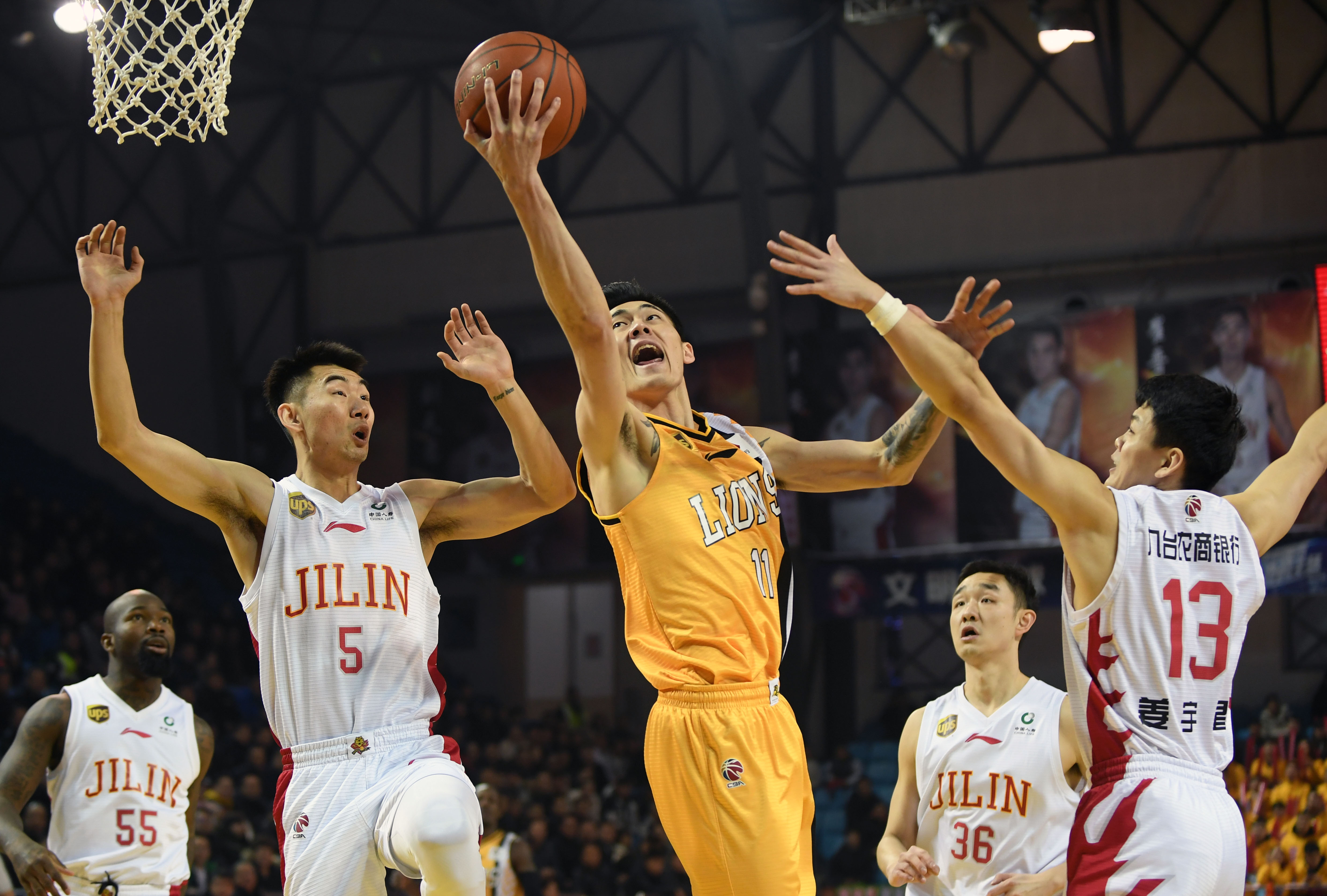 外线拉开 外线拉开